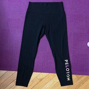 Peloton Lululemon High-Rise Black Leggings, Size 10 GUC